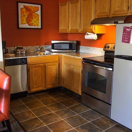 Residence Inn Danbury Bagian luar foto