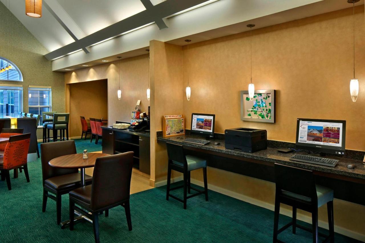 Residence Inn Danbury Bagian luar foto